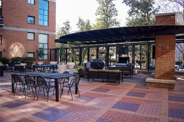 Building Photo - 3110 Thomas Ave