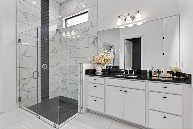 Building Photo - 10195 SW Latium Wy