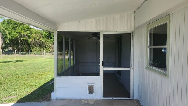 Building Photo - 3751 NW 36th St