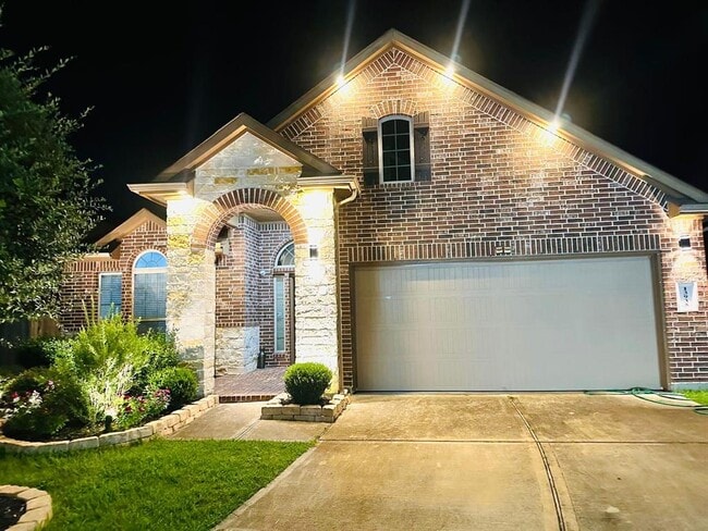 Building Photo - 13935 Manobrook Ct