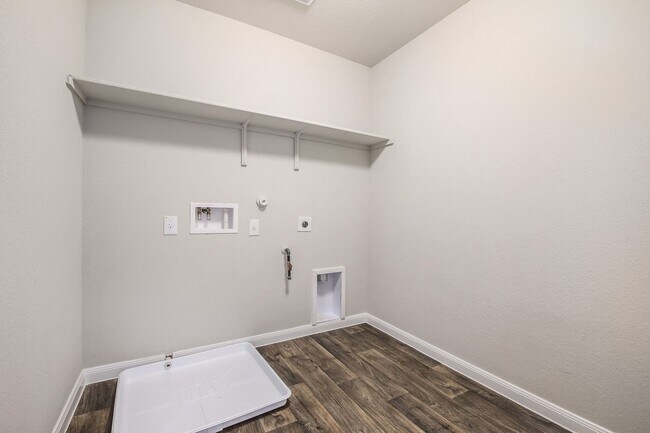 Building Photo - New Home For Lease