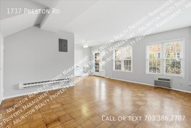 Building Photo - 1737 Preston Rd