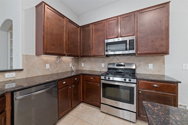 Building Photo - 4922 Gingham Check Ct