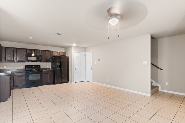 Building Photo - 16630 E Hammon