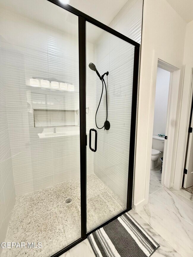 Building Photo - 15052 DESTINATION