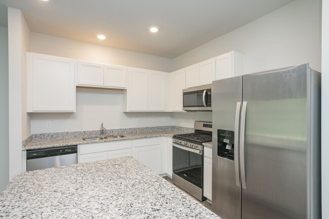 Building Photo - 2972 Mallard Dr