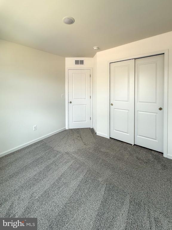 Building Photo - 2584 Cougar Ln