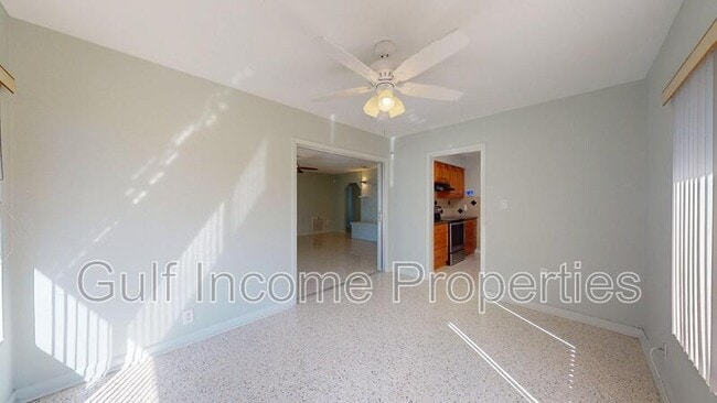 Building Photo - 3111 26th St W