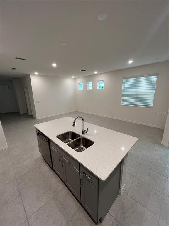 Building Photo - 1500 Silver Lining Wy