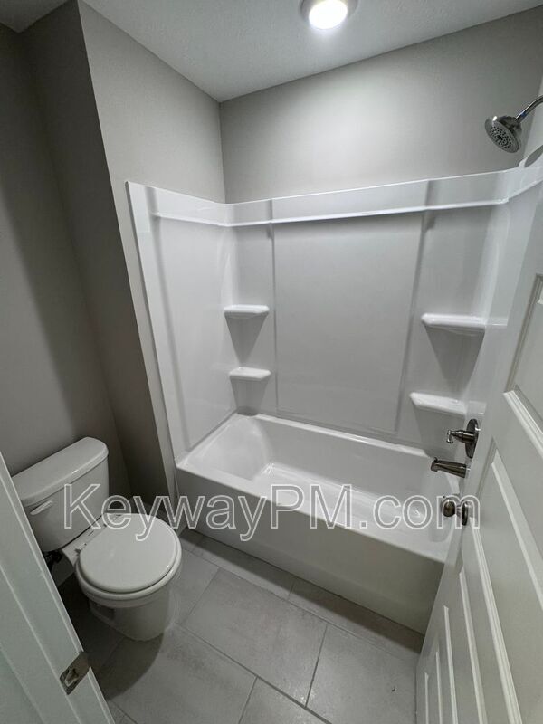 Building Photo - 2071 Denmark Ave SE