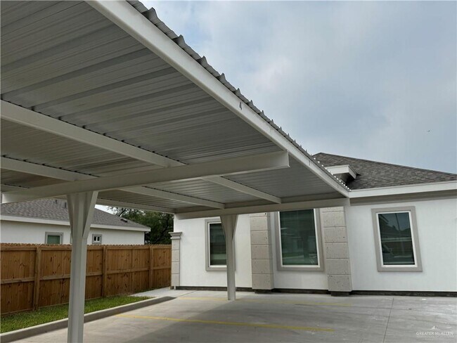 Building Photo - 1312 Sucre Dr