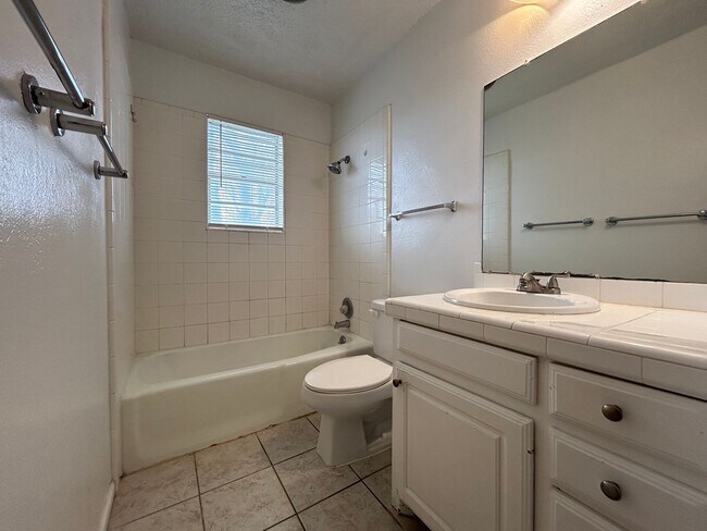 Building Photo - House Located Near Elementary, Wayland Uni...