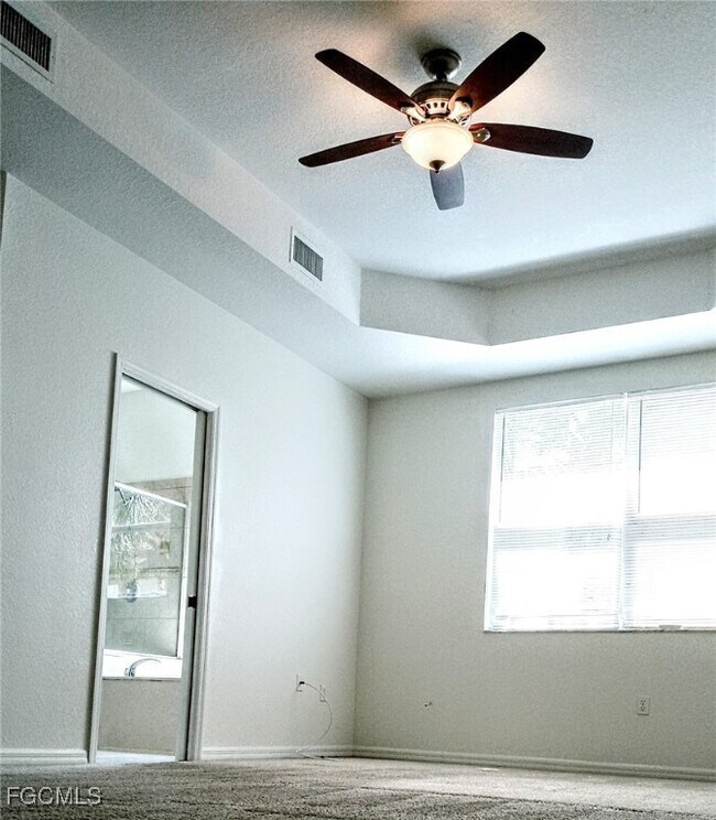 Building Photo - 9813 Quinta Artesa Way