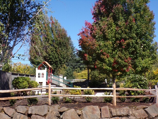 Building Photo - 2514 NW Parnell Terrace