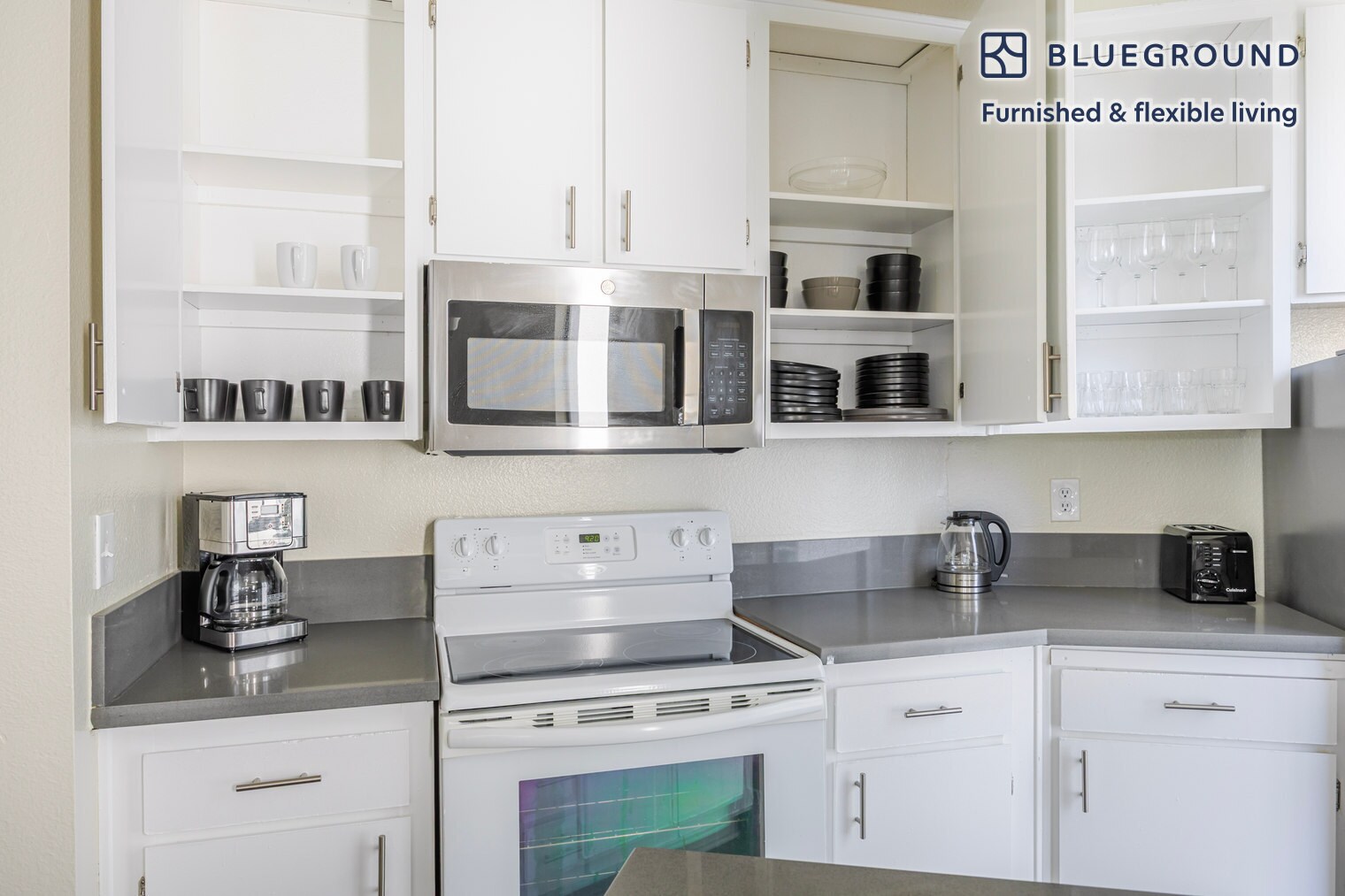 Building Photo - 747 Gayley Ave