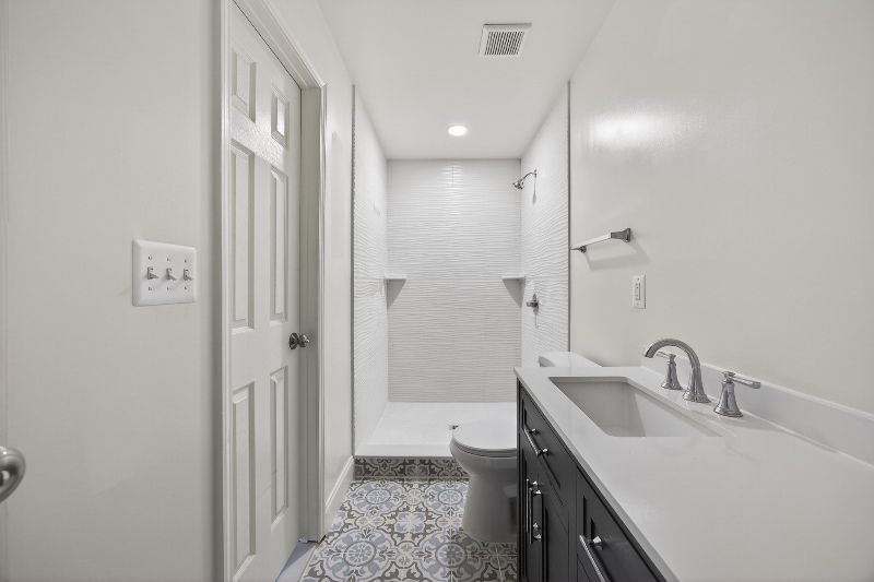 Building Photo - 1320 K St SE