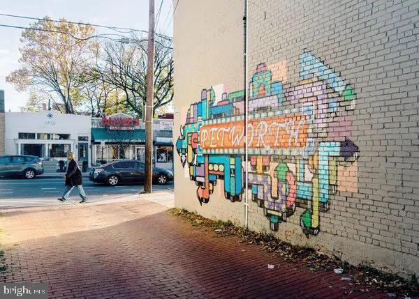 Building Photo - 811 Upshur St NW