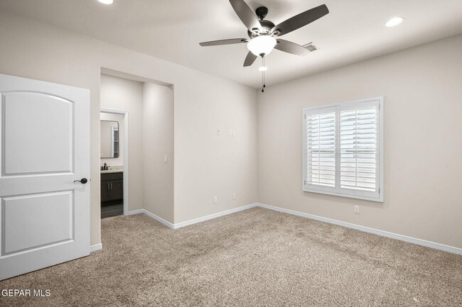 Building Photo - 14735 Pebble Hills Blvd