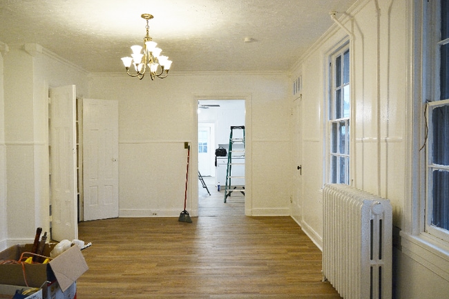 Building Photo - 313 Cherry St
