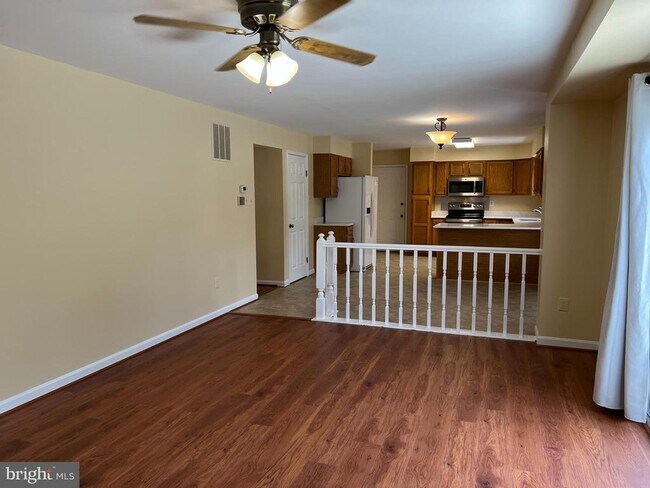 Building Photo - 6824 Silassie Ct