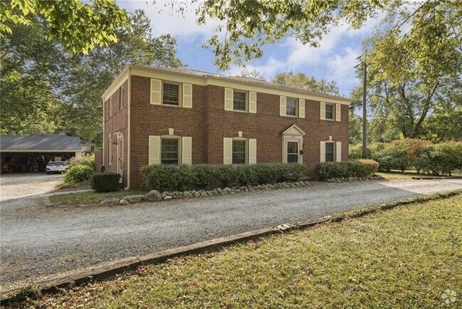 Building Photo - 7043 N College Ave