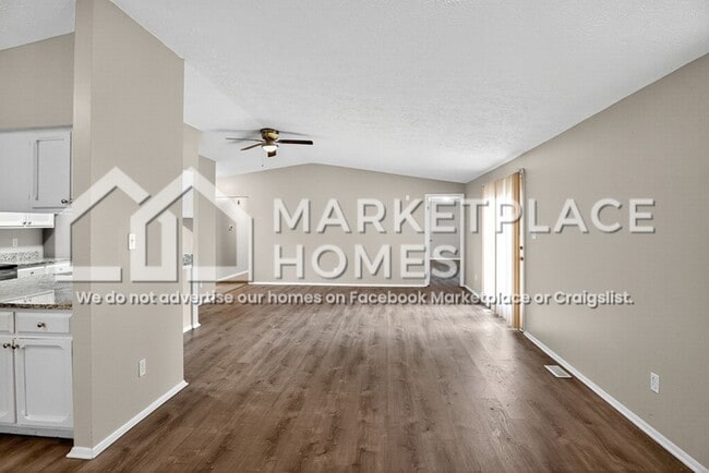 Building Photo - 916 Whidbey Ct