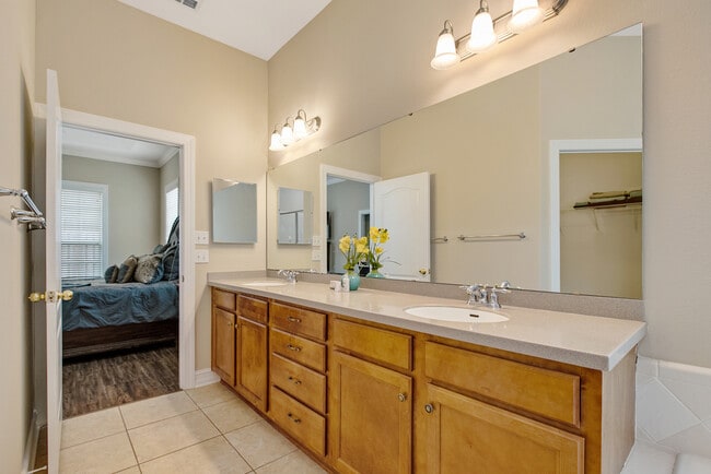 Building Photo - 1631 Osprey Pointe Dr