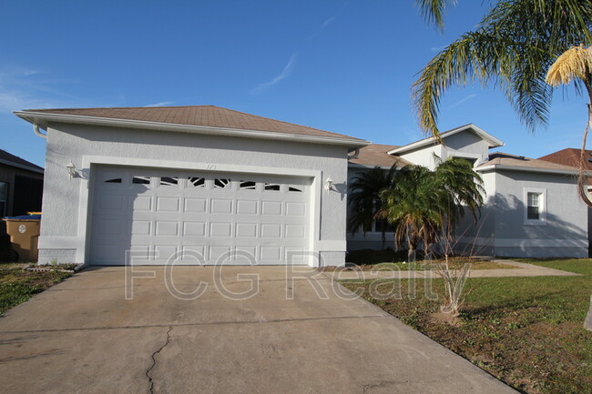 Building Photo - 373 Aldershot Ct