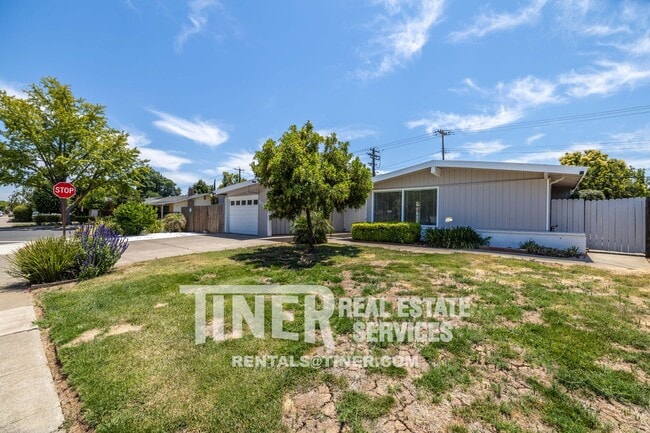 Building Photo - 8968 Talisman Dr