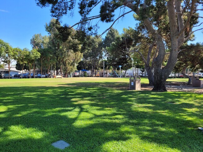 Building Photo - 11164 Piggott Dr