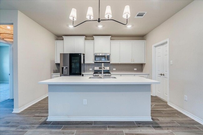 Building Photo - 133 Papaya Dr