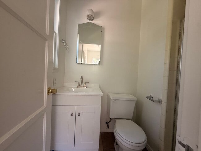 Building Photo - 2-Story 2BR 1.75 BA Duplex