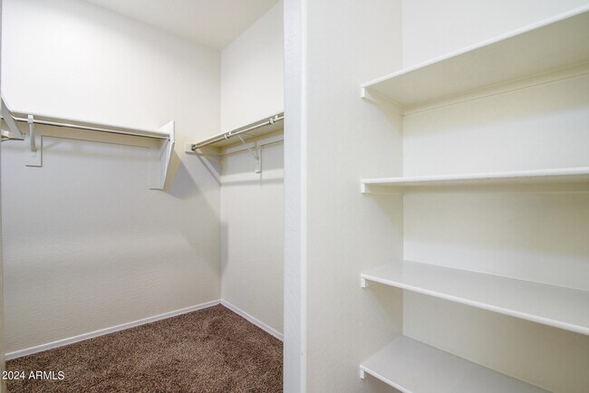 Building Photo - 35445 W San Alvarez Ave