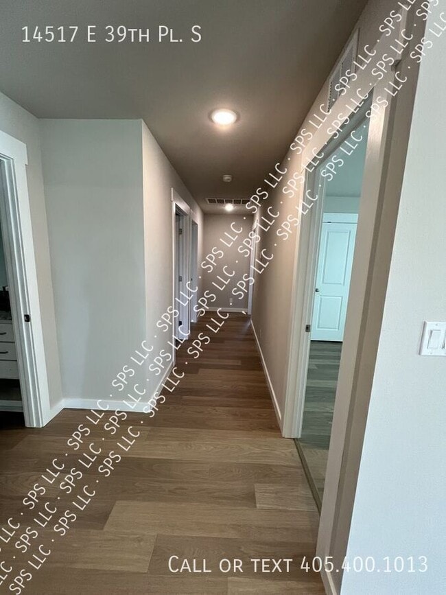 Building Photo - 14517 E 39th Pl S