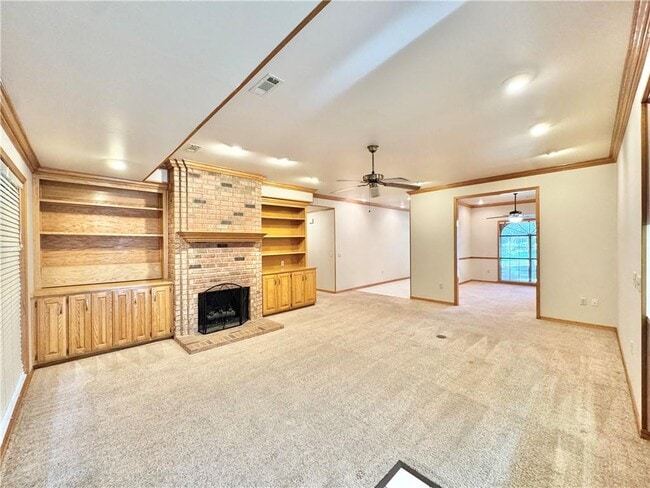 Building Photo - 768 E Birwin St