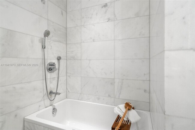 Building Photo - 500 Alton Rd