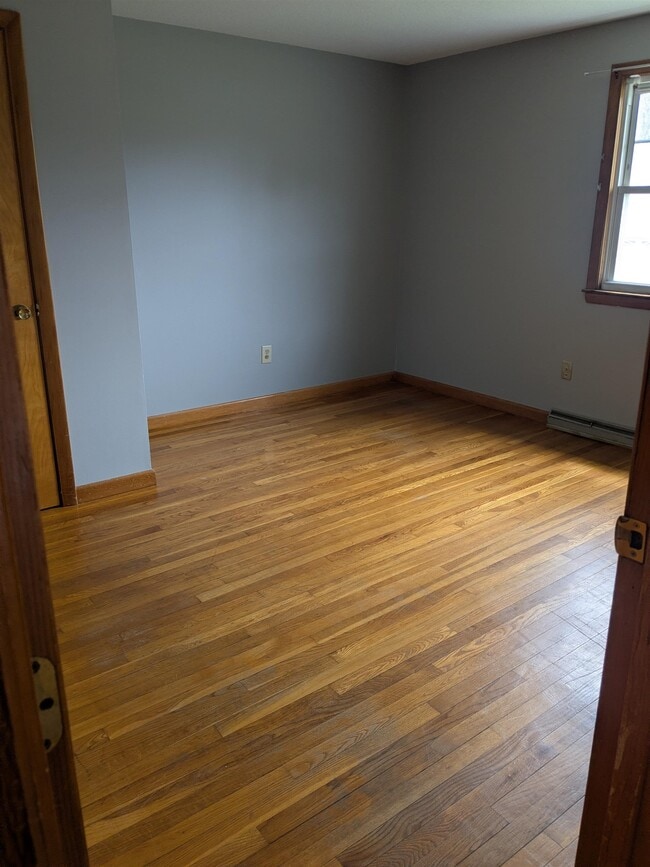 Building Photo - 117 Sherburne Rd