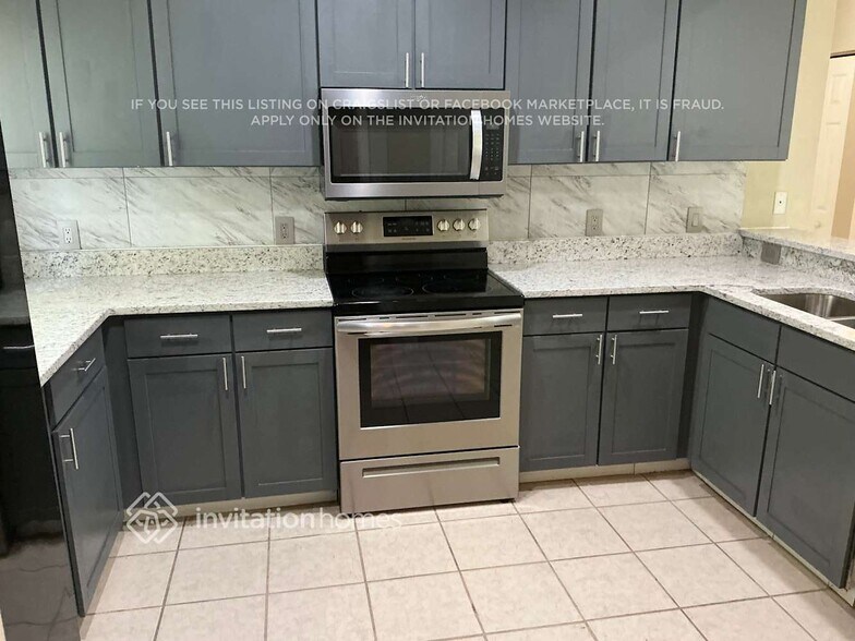 Building Photo - 3253 Gilbert St