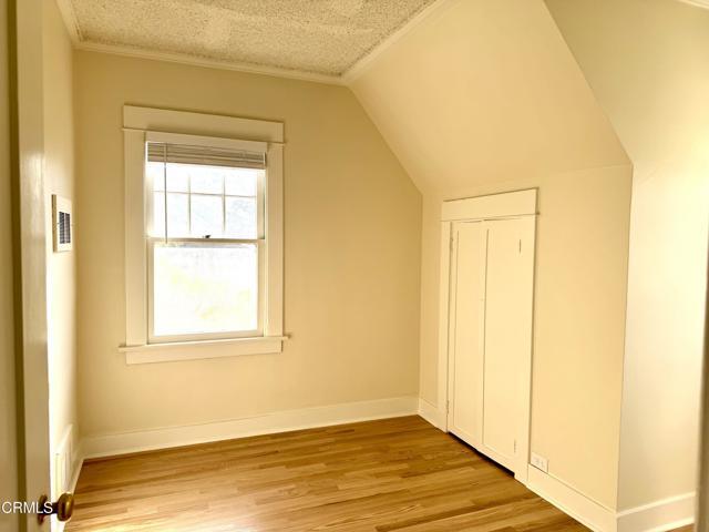 Building Photo - 613 Lindaraxa