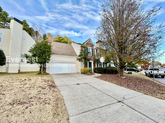 Building Photo - 2250 Winthrope Way Dr