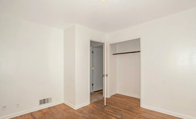 Building Photo - 1920 Springfield Dr