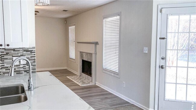 Building Photo - 570 Sterling Pointe Ct NW