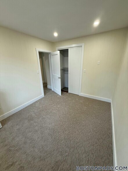 Building Photo - 101 Kilsyth Rd