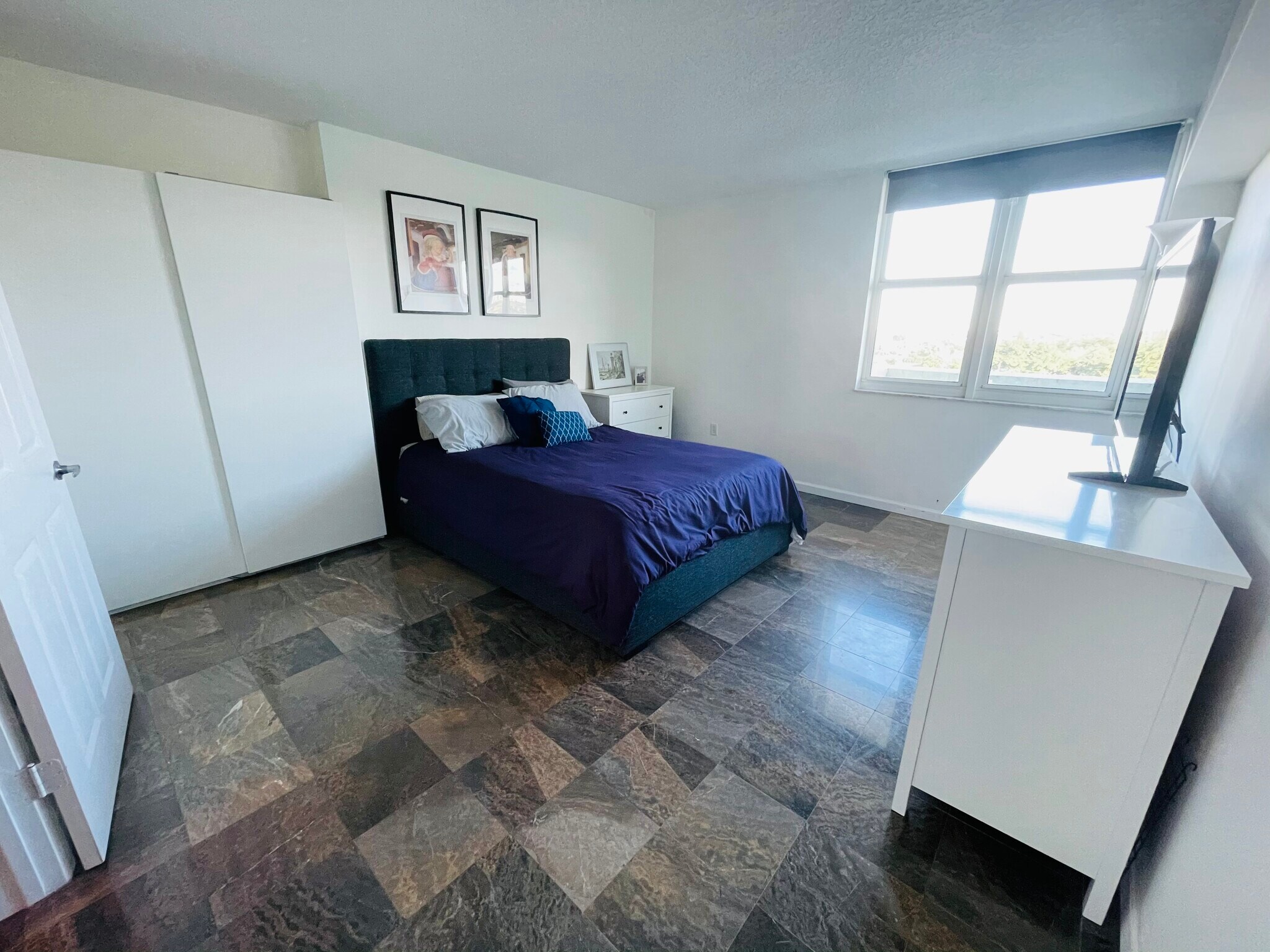 Building Photo - 3000 Coral Way