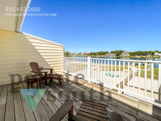 Building Photo - 13948 River Rd