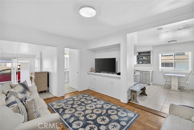 Building Photo - 237 Avenida Montalvo