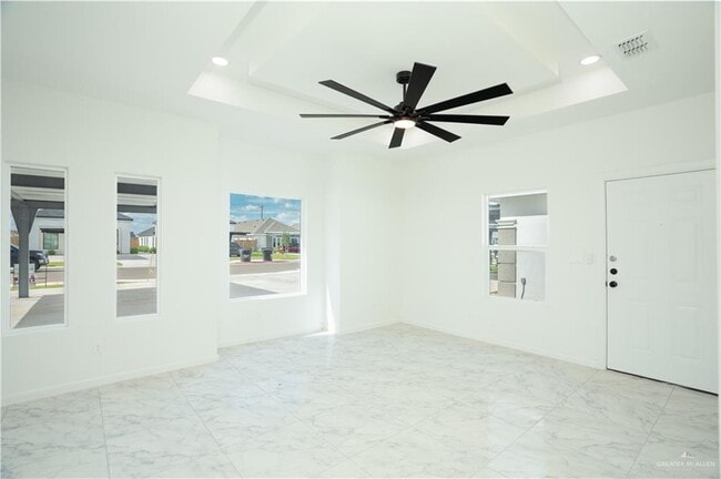 Building Photo - 19 S Xanthia St