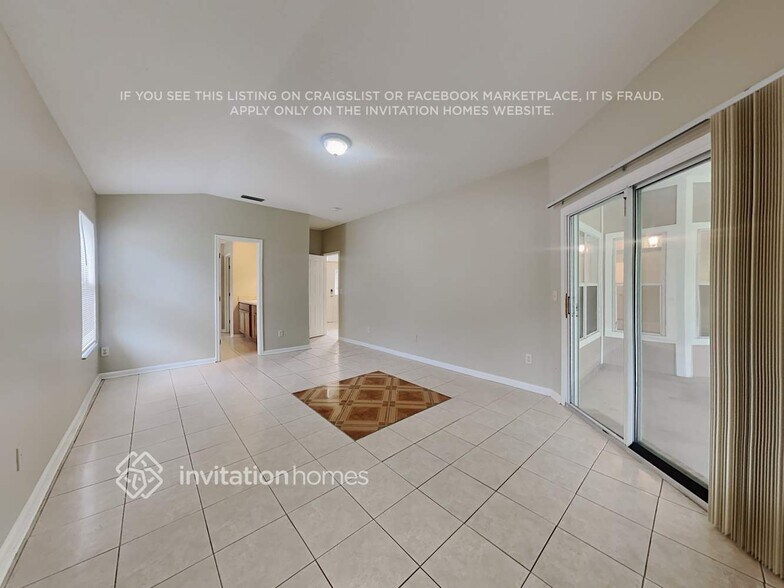 Building Photo - 523 Charles Pinckney St