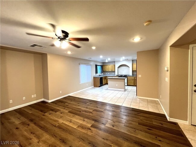 Building Photo - 7327 Laburnum St