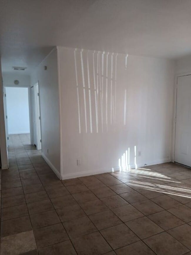 Building Photo - 2601 Columbus St